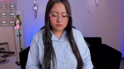 Snapshot of amberlewis_ chatting on March 8, 2025, 3:17 am Amber  online show from March 8, 2025, 3:17 am