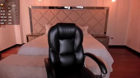 Snapshot of amberlewis_ chatting on September 25, 2025, 3:10 am Amber  online show from September 25, 2025, 3:10 am