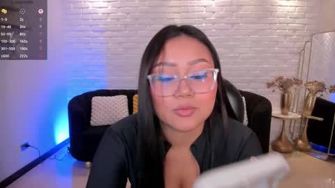Snapshot of amberlewis_ chatting on September 27, 2025, 3:11 am Amber  online show from September 27, 2025, 3:11 am