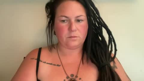 ambermoss7 online show from June 20, 2026, 9:06 pm