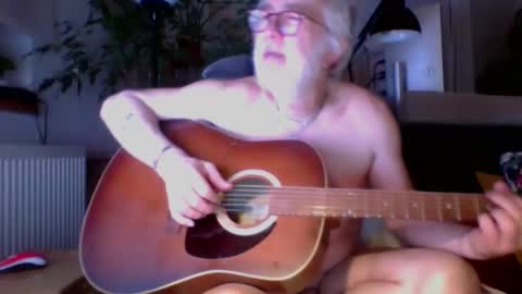 Amberr11 online show from January 12, 2026, 11:43 pm