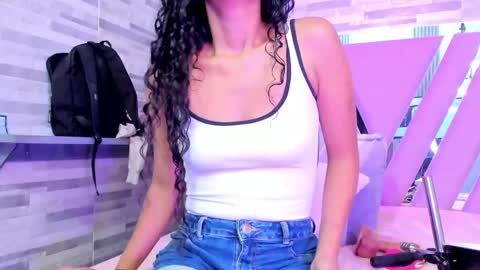 Amber online show from April 19, 2026, 5:56 pm