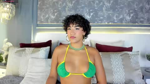 Snapshot of ambracohelo chatting on June 2, 2026, 11:23 am Ambra Cohelo online show from June 2, 2026, 11:23 am
