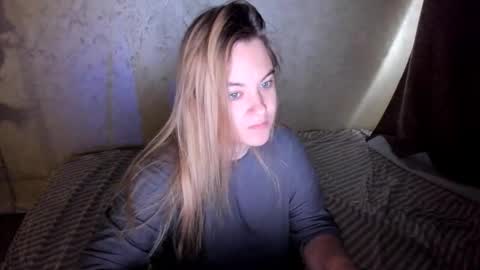 ambrosia__ online show from September 14, 2025, 4:55 am