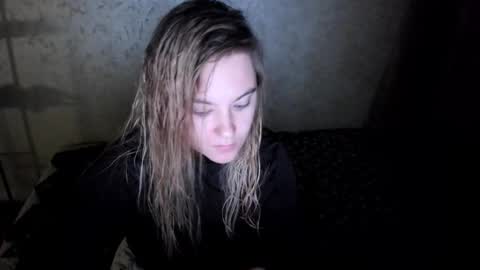 ambrosia__ online show from September 20, 2025, 5:52 am