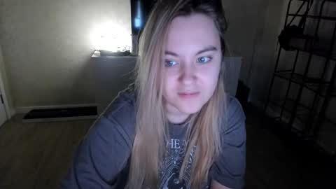 ambrosia__ online show from October 2, 2025, 12:34 pm