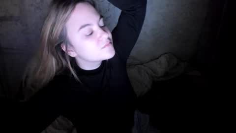 ambrosia__ online show from October 11, 2025, 4:49 pm