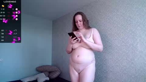  25 WEEK Princess  Linnea  online show from May 22, 2026, 11:38 am