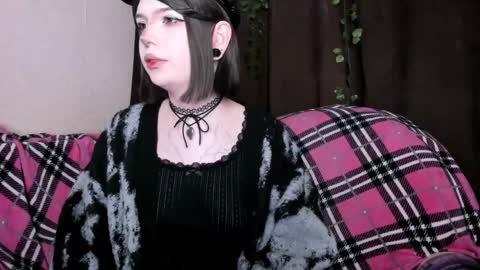 Amelia online show from May 8, 2026, 2:55 pm