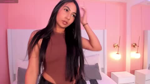 Amelia online show from September 10, 2025, 4:29 pm