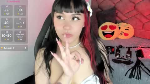 amelia_fry online show from September 19, 2025, 7:58 pm