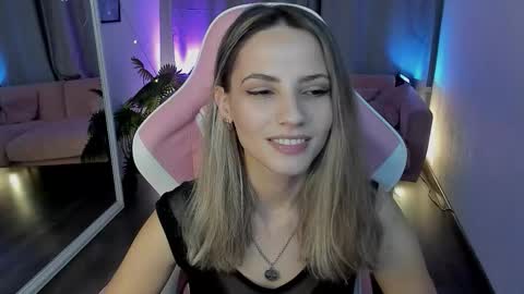 amelia_meili online show from December 2, 2025, 1:05 pm