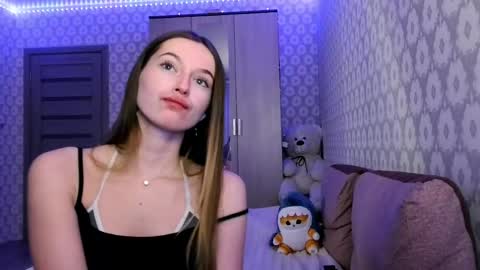 amelia_murmeow online show from April 22, 2026, 7:37 pm