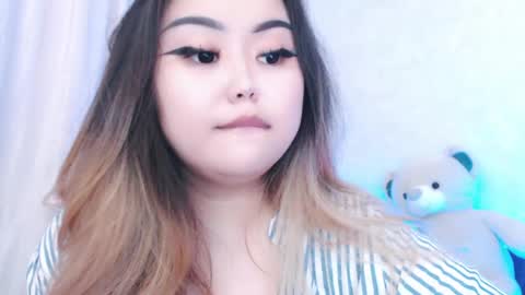 Amelia online show from May 22, 2026, 2:55 pm