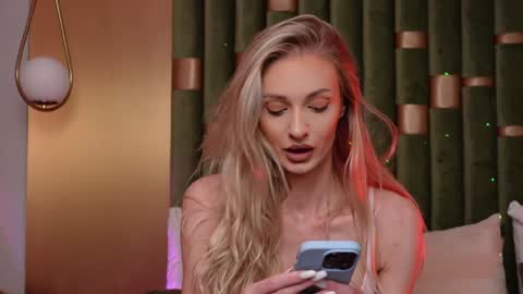 Snapshot of ameliaangell chatting on January 10, 2025, 9:13 am Amelia online show from January 10, 2025, 9:13 am