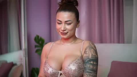  Amelia  online show from March 29, 2026, 7:36 pm