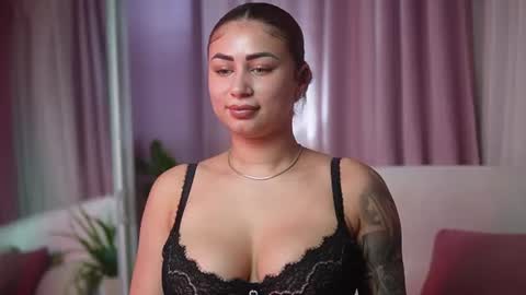  Amelia  online show from August 9, 2026, 6:02 pm