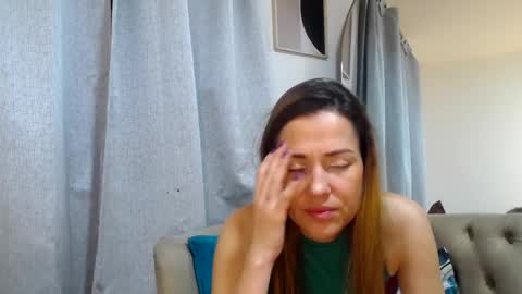Snapshot of ameliacastro chatting on February 19, 2026, 8:54 am Amalia Castro online show from February 19, 2026, 8:54 am