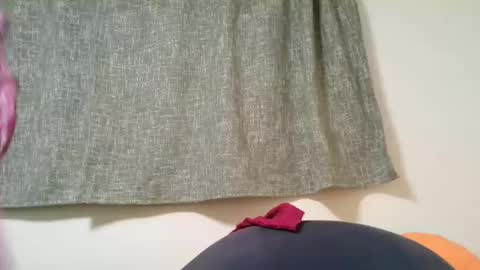 Ameliaishka online show from November 7, 2025, 4:56 am