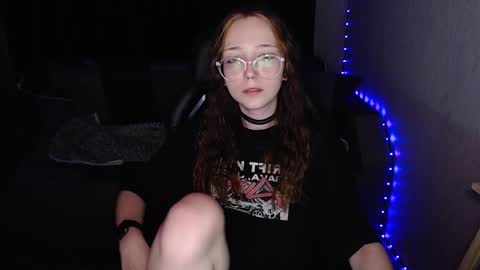 Amelia online show from October 10, 2025, 7:02 pm