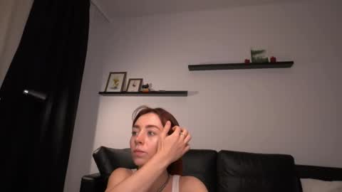 Snapshot of ameliamber0 chatting on October 8, 2025, 4:04 pm Amelia online show from October 8, 2025, 4:04 pm