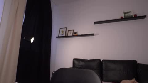 Snapshot of ameliamber0 chatting on October 12, 2025, 8:24 am Amelia online show from October 12, 2025, 8:24 am