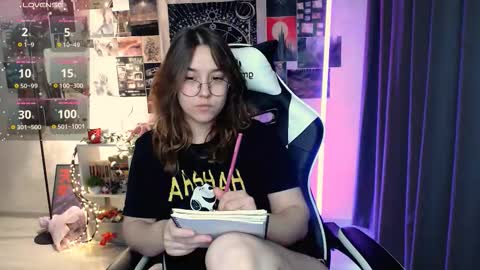 Amelia online show from November 3, 2025, 9:10 am