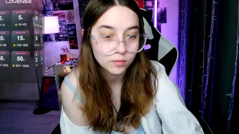 Amelia online show from May 6, 2026, 7:46 am