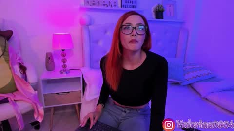 Snapshot of ameliarossi_ chatting on September 19, 2025, 6:04 am Valeria Arias  online show from September 19, 2025, 6:04 am