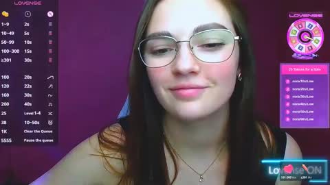 Amelie online show from December 13, 2024, 10:30 am