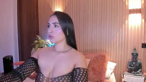 Amelie online show from May 8, 2026, 1:22 am