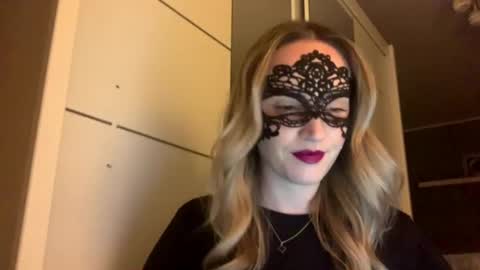 Snapshot of ameliehotsexy chatting on February 16, 2026, 6:59 pm Amelie online show from February 16, 2026, 6:59 pm