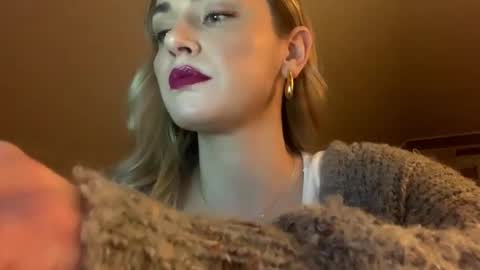 Snapshot of ameliehotsexy chatting on February 27, 2026, 5:13 pm Amelie online show from February 27, 2026, 5:13 pm