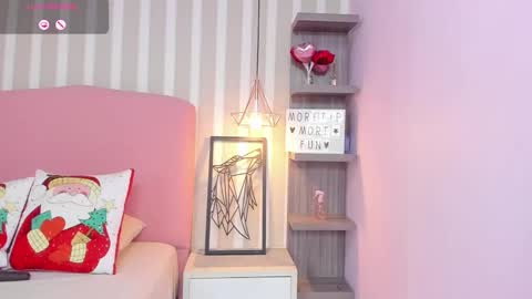 Victoria online show from December 2, 2024, 7:38 pm