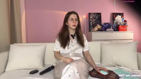 Ameliia castro online show from March 26, 2026, 3:23 am