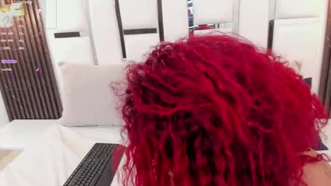 ameliia_jones_ online show from May 14, 2026, 3:02 am