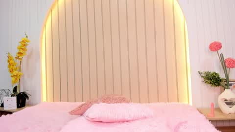 Amelia online show from December 21, 2024, 7:45 am