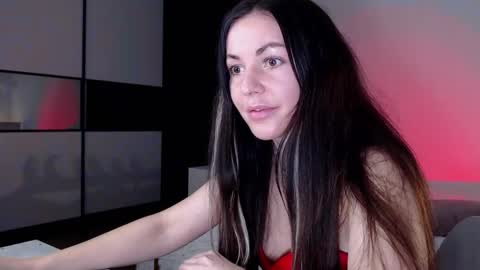 amelinamersi online show from December 20, 2025, 7:10 pm