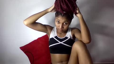 Snapshot of amelisy20005 chatting on April 1, 2026, 6:49 pm amelisy20005 online show from April 1, 2026, 6:49 pm