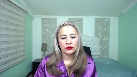 Snapshot of amell_thomson chatting on December 12, 2024, 10:56 am Amell Thomson online show from December 12, 2024, 10:56 am