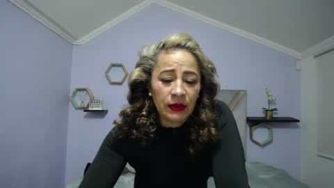 Snapshot of amell_thomson chatting on December 19, 2024, 11:07 am Amell Thomson online show from December 19, 2024, 11:07 am