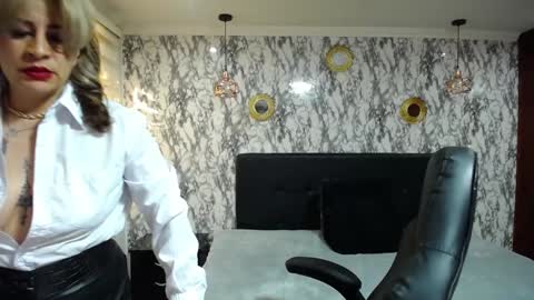 Snapshot of amell_thomson chatting on January 22, 2025, 11:34 am Amell Thomson online show from January 22, 2025, 11:34 am