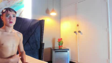 AMELIA online show from December 20, 2025, 5:14 am