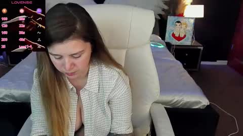 amellymillyy online show from March 18, 2026, 8:23 pm