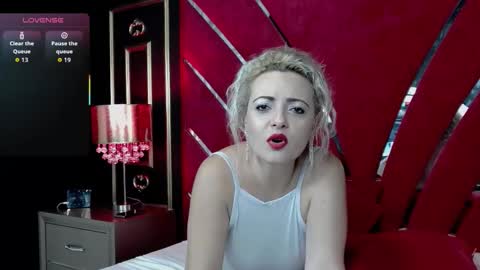 Amelya online show from October 10, 2025, 4:33 am