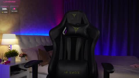 Amy  online show from December 26, 2024, 12:25 am