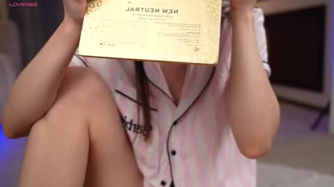 Amy  online show from October 17, 2025, 12:47 am