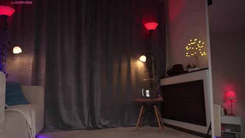 Amy  online show from February 22, 2026, 3:07 am