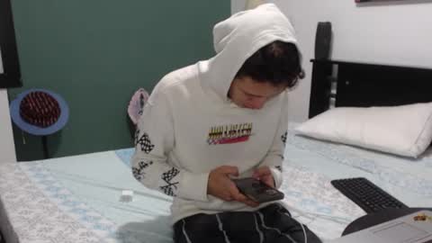 Snapshot of americanbig_dick chatting on September 16, 2025, 11:33 am Lucian online show from September 16, 2025, 11:33 am