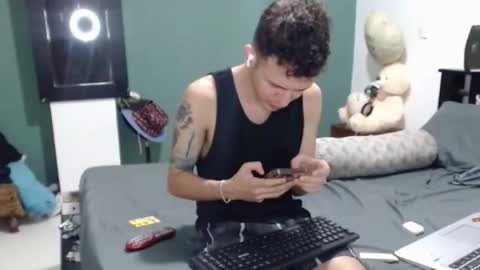 Snapshot of americanbig_dick chatting on October 3, 2025, 2:30 am Lucian online show from October 3, 2025, 2:30 am